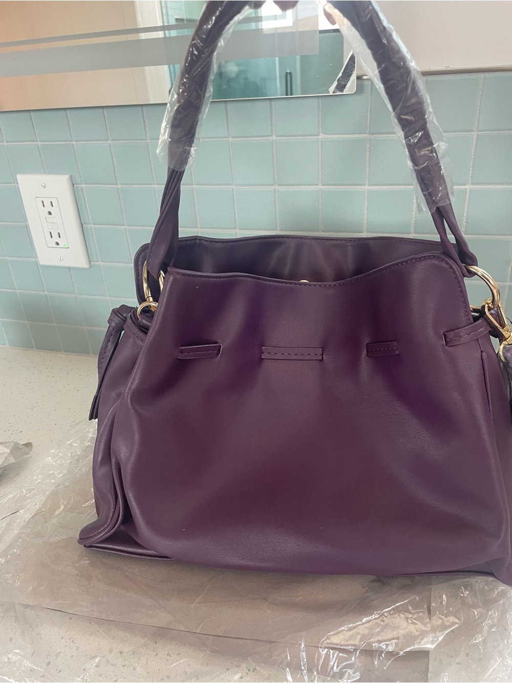 Badgley Mischka plum vegan leather dumpling bag - Picture 7 of 8